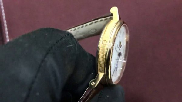 Breguet Classique Moonphase Power Reserve 39 mm