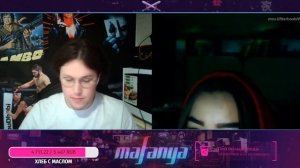 МАФАНЯ ТРОЛЛИТ И РЕЙДИТ КАЗАШКУ В ЧАТ-РУЛЕТКЕ | STREAM-НАРЕЗКА