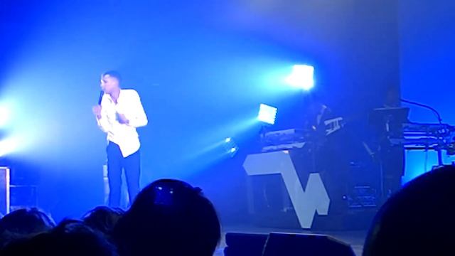 Formidable - Stromae (live concert) 106 Rouen смотреть онлайн