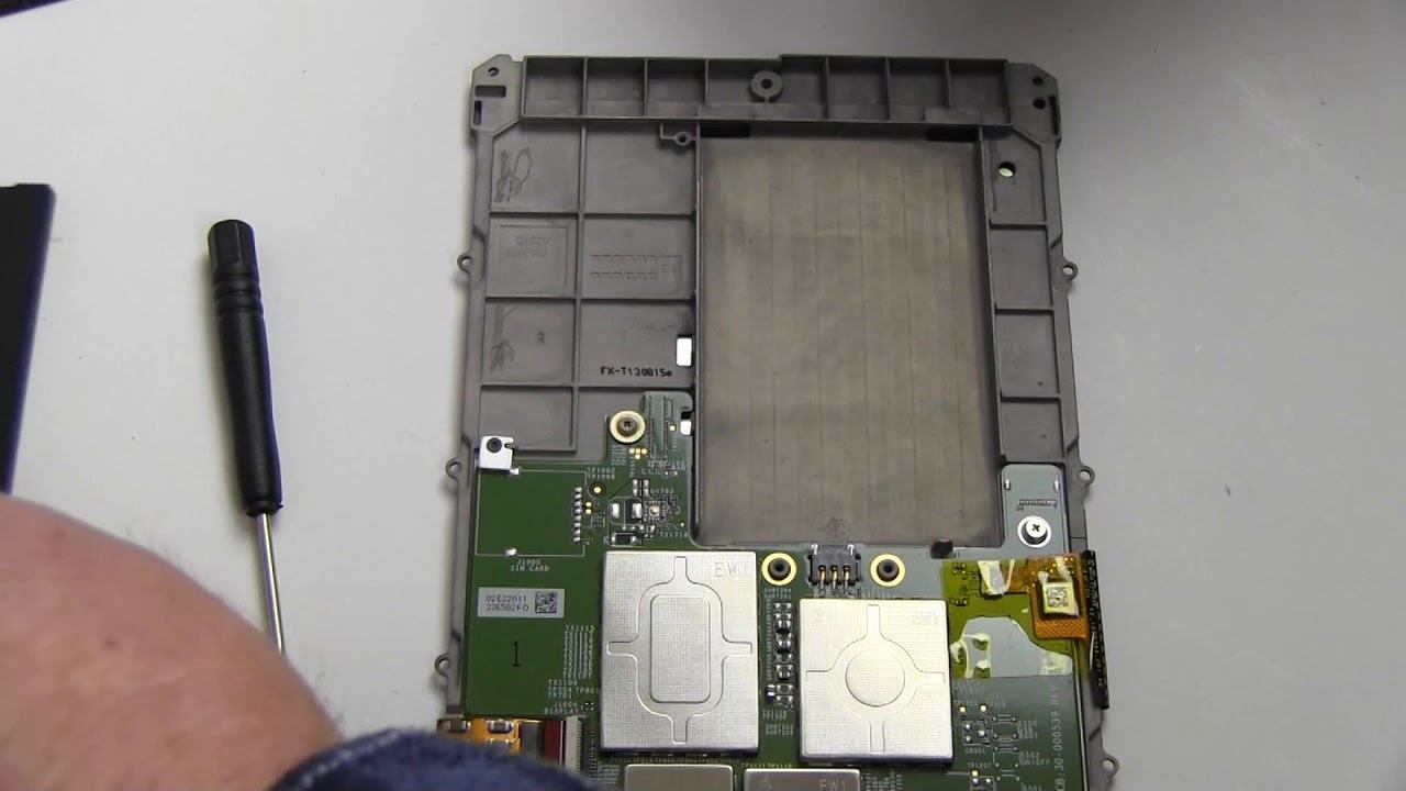 How to Replace Your Amazon Kindle Paperwhite 6th Generation Battery смотреть онлайн