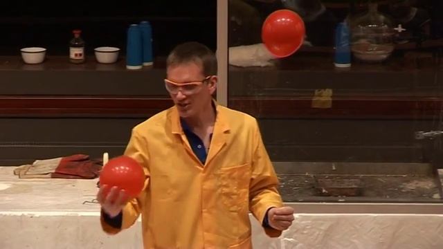 Fire and Flame 14 - Hydrogen vs Air balloon смотреть онлайн