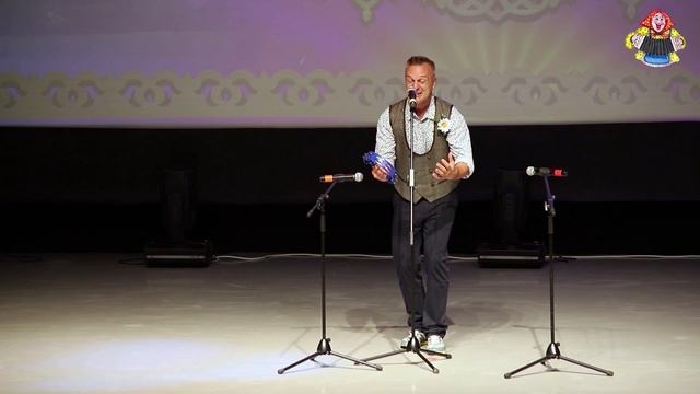 "ЧТО Ж ТЫ СИДИШЬ БАБУЛЯ?!!" поёт Николай Кудрявцев ТАНЦУЮТ ВСЕ! смотреть онлайн