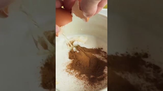 «Хлебный» яблочный пирог