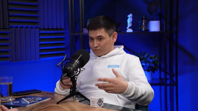 ПЕРВЫЙ ПОДКАСТ ПРО ЛИФТЫ. IT решения для лифтовых компаний. Кушаков Илья и Куланбаев Азамат. смотреть онлайн