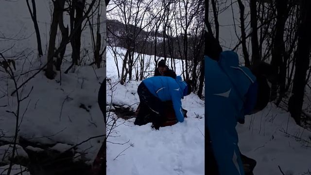 4 момичета, 4 километра и 40 килограмова печка 2 смотреть онлайн