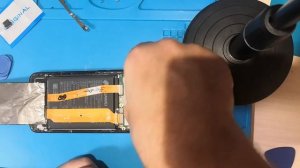 Замена встроенного динамика на Honor 10 после гарантийного ремонта.