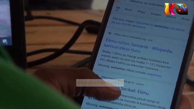 Wahitimu vyuo vikuu wakimbilia ndoa kwa kukosa ajira mtaani смотреть онлайн