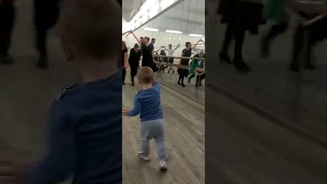 Ярослав Михайлов! Будущий артист на репетиции!