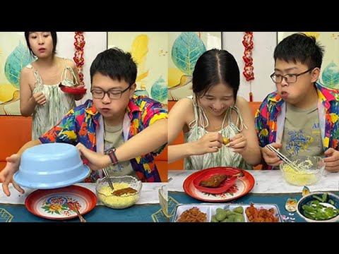 Prank Husband:Selfish Husband Hides Chicken Legs, But I Caught and Ate Them#funny #couple #eat смотреть онлайн