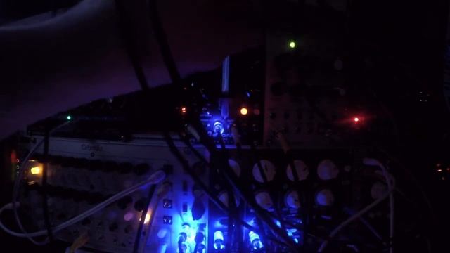 Erica Synth Plasma Drive смотреть онлайн