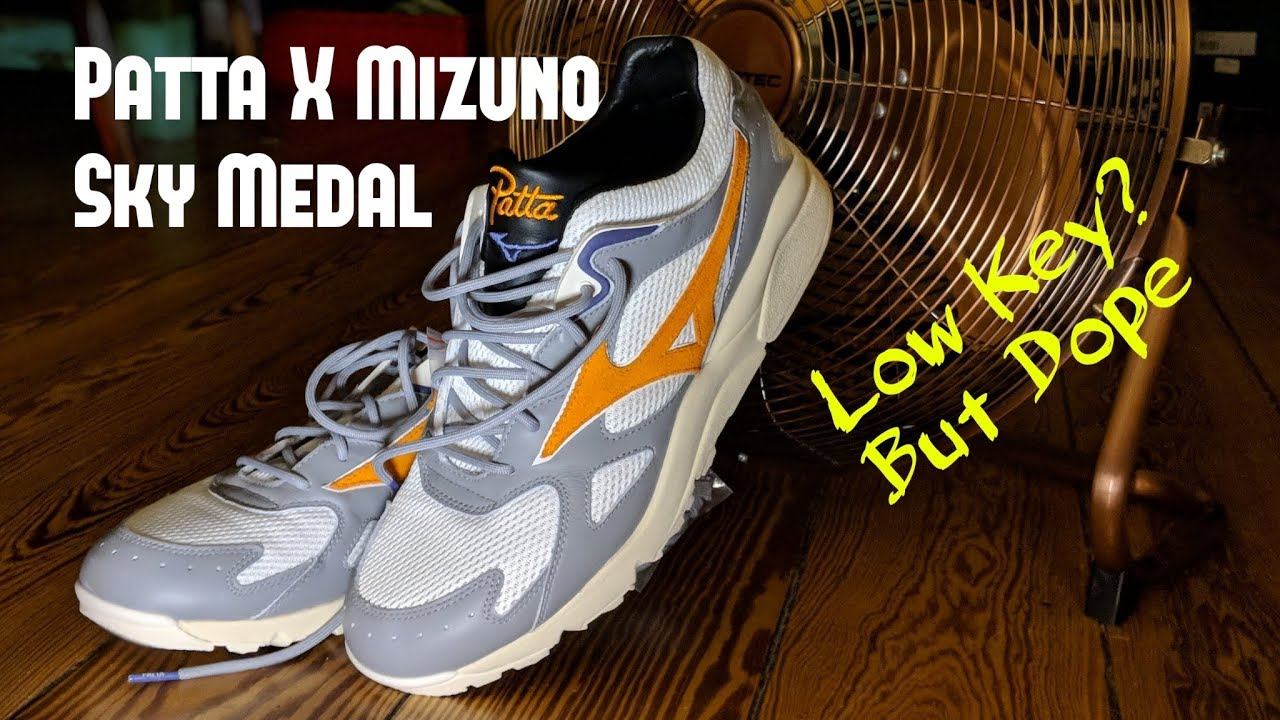 Patta Mizuno Sky Medal Review & On Feet / Under the Radar Sneaker Collab смотреть онлайн