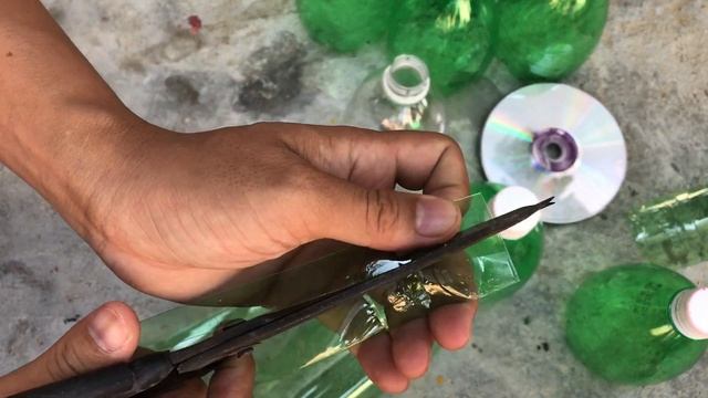 ý tưởng chế tạo chai nhựa thành những chậu hoa hình chiếc ly смотреть онлайн