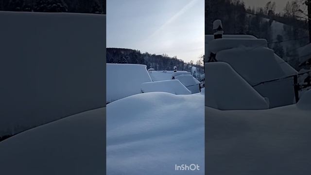 Запорошило снегом дома. смотреть онлайн
