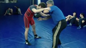 ОТРАБОТКА ПРИЕМОВ ВОЛЬНОЙ БОРЬБЕ