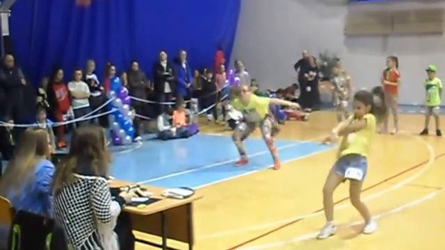 денс холл смотреть онлайн