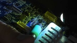 Не включается / Не заряжает батарею | Колонка JBL BoomBox (РЕМОНТ)