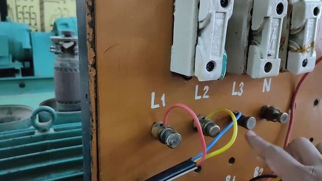3 Phase power measurement using two watt meter method (Part A) смотреть онлайн