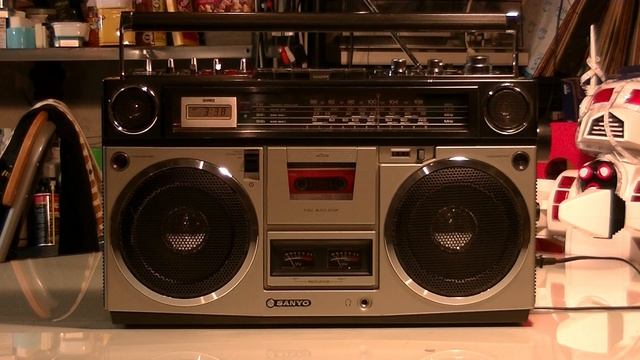 SANYO M9990K Boombox Sound Test смотреть онлайн