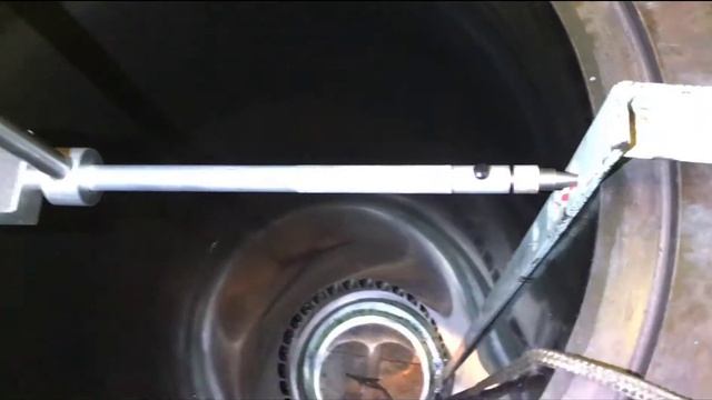 B&W ME Cylinder liner measurement смотреть онлайн