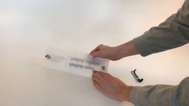 Как без следов снять двухсторонний скотч смотреть онлайн