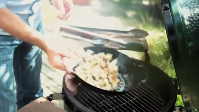 Гриль Big Green Egg MEDIUM смотреть онлайн