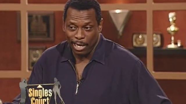 Singles Court - Season 1, Episode 9 смотреть онлайн