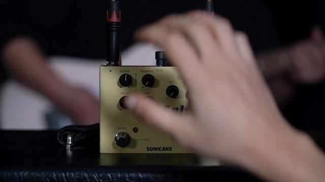 SONICAKE Levitate - Delay Reverb 2-in-1 Guitar Effects Pedal Degital смотреть онлайн