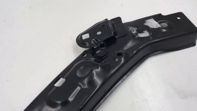 Правий окуляр передньої панелі MATOMI 5256B110 смотреть онлайн