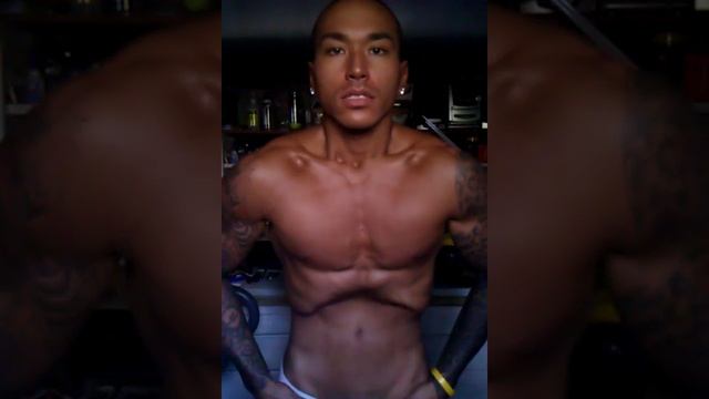 Abs of Steel / SuperMan's Shredded Abs! / Vacuum & Flexing смотреть онлайн