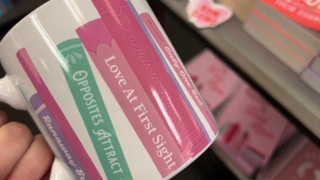 READING VLOG: reading sprints, indie bookstore visit, book haul, new bookshelf and new fav reads смотреть онлайн