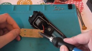 Замена аккумулятора в электробритве Polaris PMR 0305 R PRO