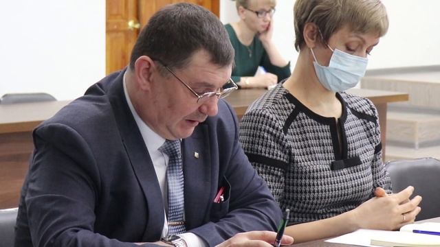 Еженедельное планёрное совещание Администрации УКМО провёл сегодня мэр Усть-Кутского района. смотреть онлайн