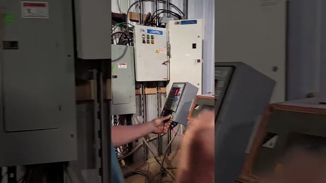 Efficient Cutting of Non-Standard Thickness Boards using the SW-250 computer setworks смотреть онлайн