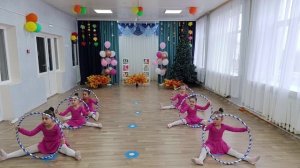 Танец с обручами МДОУ "Медведевский детский сад "Солнышко" педагог Эмирова Ф.Ю.
