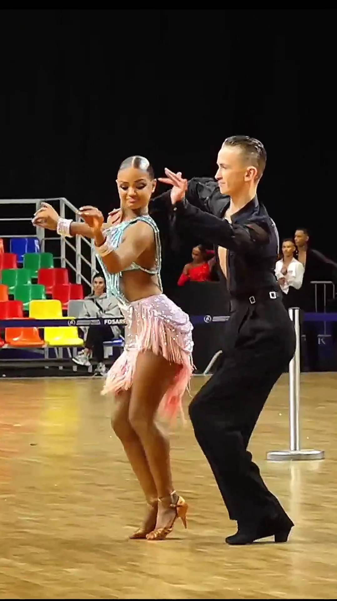 Бальные танцы. Чемпионат России 2024 смотреть онлайн