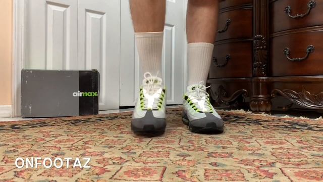 Nike Air Max 95 Neon 2015 On Foot смотреть онлайн