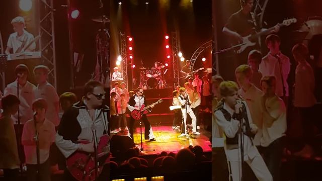 Gala 2017 tempo kids ! Jeremy et son papa fred chantent elvis смотреть онлайн