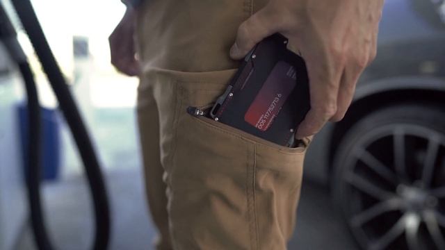 Dango R-Spec Edition - The Race Car Inspired Wallet смотреть онлайн