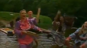 ВИА 'Ариэль' и ансамбль 'Русская песня' - Порушка Пораня