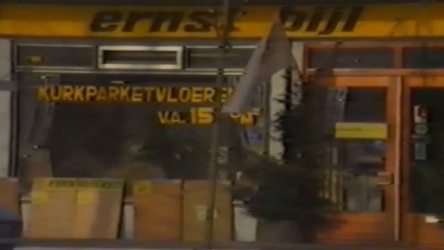 Ernst Bijl commercial Decibel TV (DB is nu actief als Legends Hits https://legendshitsradio.com/) смотреть онлайн