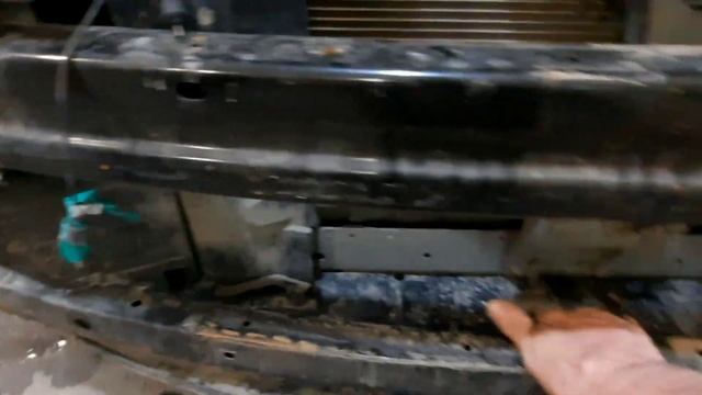 Nissan Tiida - Переделка после другого сервиса. Очередной прикол от "Кулибиных". смотреть онлайн