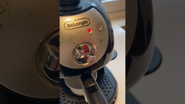 Defekt Wasser läuft aus смотреть онлайн