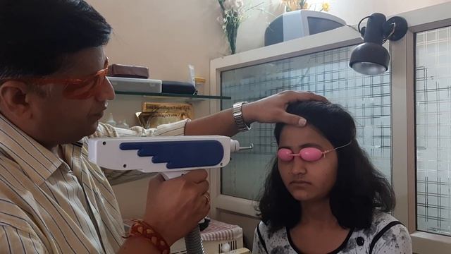 Green Tatoo removal by Yag Laser (Dr Bhutadas Skin India clinic ) смотреть онлайн