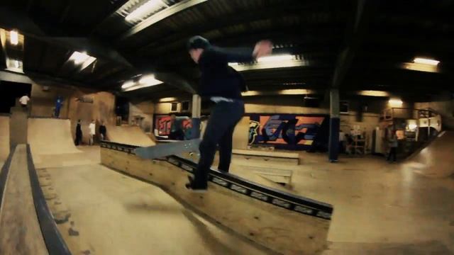 IWAN MARTALLER - GIEßEN SKATEHALLE смотреть онлайн