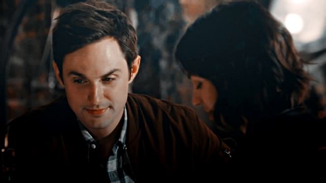 Henry & Ivy ; but please, don't bite смотреть онлайн