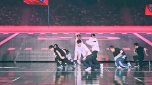 Stray Kids «MEGAVERSE» Dance Practice Mirrored