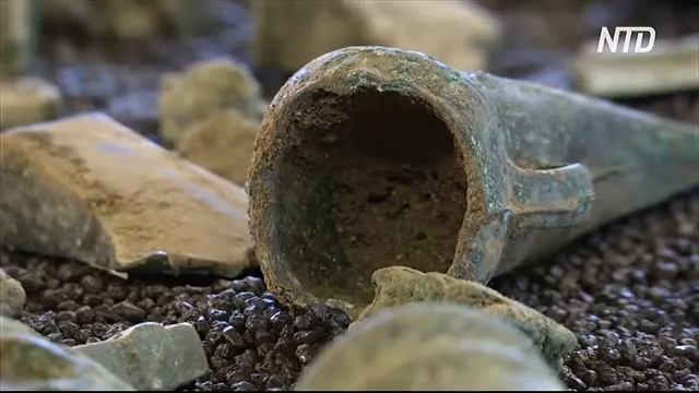 Знайдені біля Темзи скарби бронзової доби покажуть у Лондоні смотреть онлайн