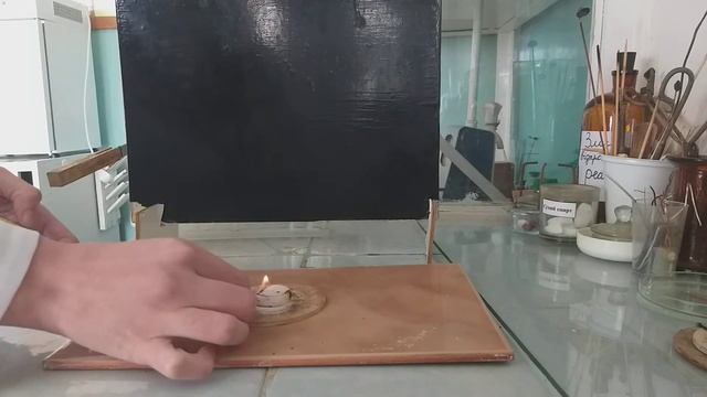 Водневі сполуки галогенів, їх добування і властивості (взаємодія хлориду натрію з сульфатною кисл.) смотреть онлайн