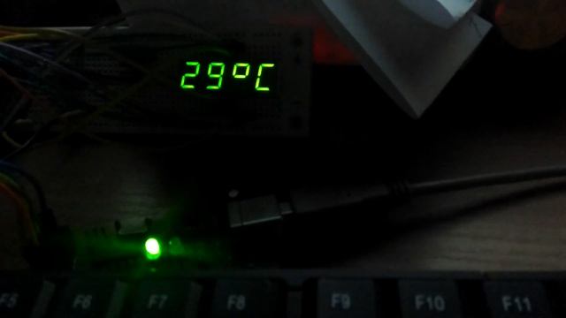 Atmega8+Wyświetlacz LED+ PCF8563p смотреть онлайн