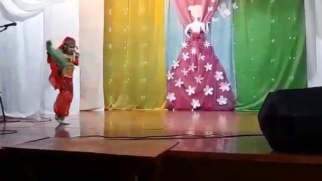 Винокурова Дарина, индийский танец, МДОУ " Саьар5а" г. Среднеколымск смотреть онлайн